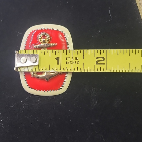 Vintage enamel earrings gold and tan color boat anchor detail - Picture 8 of 10